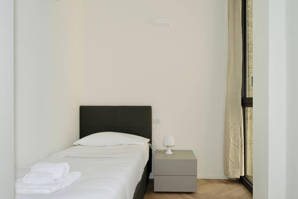 Sky View -Porta Nuova- Appartamento 7 Con Terrazzo Milan Exterior photo